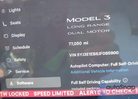 2018 Tesla Model 3 Long Range/Performance z USA, uszkodzony, nr VIN 5YJ3E1EB6JF085900